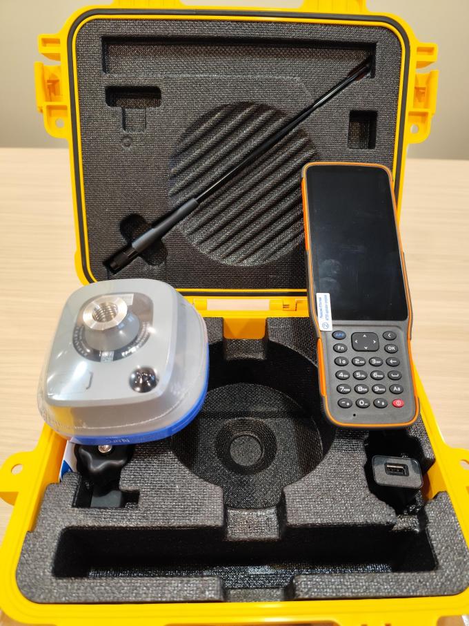 ইন্টারন্যাশনাল ভার্সন Chcnav i73+/X6 হ্যান্ডহেল্ড জিপিএস জিএনএসএস আরটিকে রিসিভার আরটিকে গুগল ফাংশন এবং আপডেটেবল সফটওয়্যার সহ 4