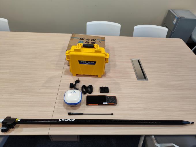 ইন্টারন্যাশনাল ভার্সন Chcnav i73+/X6 হ্যান্ডহেল্ড জিপিএস জিএনএসএস আরটিকে রিসিভার আরটিকে গুগল ফাংশন এবং আপডেটেবল সফটওয়্যার সহ 5